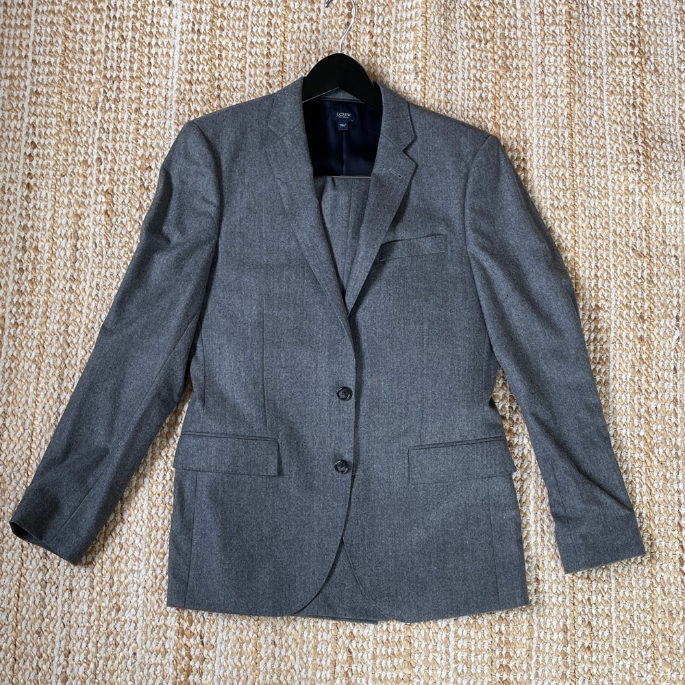 J Crew Ludlow Suit Jacket. Heather gray in Italian Wool. Size 38R